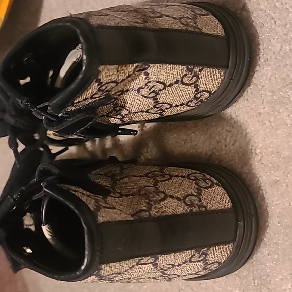 Kids Gucci shoes - Picture 4 of 7